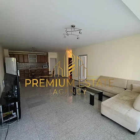 Luxury Apartments Azure Next To The Sea View ***** アパート *