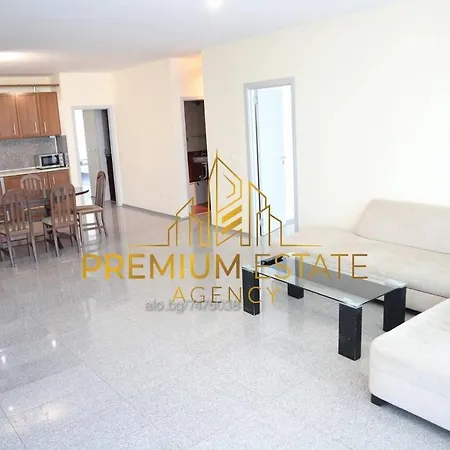 Luxury Apartments Azure Next To The Sea View *****
