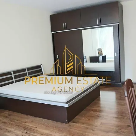 Luxury Apartments Azure Next To The Sea View ***** ブルガス