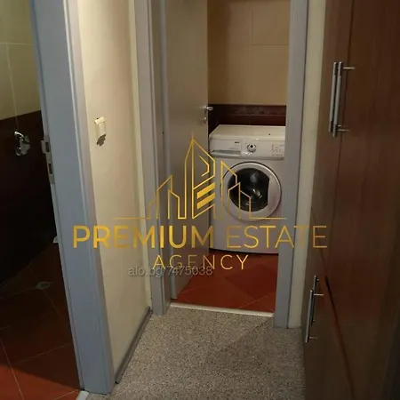 Luxury Apartments Azure Next To The Sea View ***** アパート